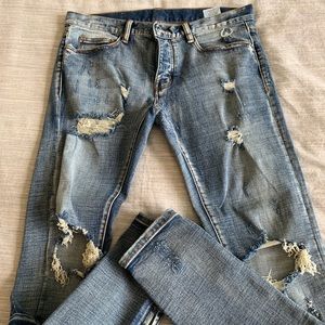 MNML LA M1 Denim Distressed light blue jean SZ. 31